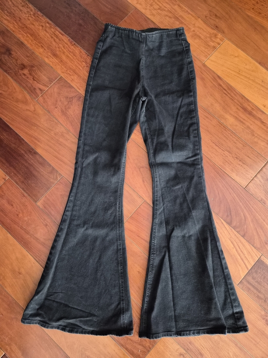 Forever 21 Denim - Forever 21 Black High Rise Elastic Waist Flare Pants - Size XS